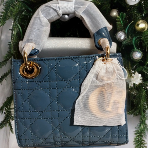 Chic Blue Mini Bag with Quilted Design and Gold Hardware - Picture 1 of 2